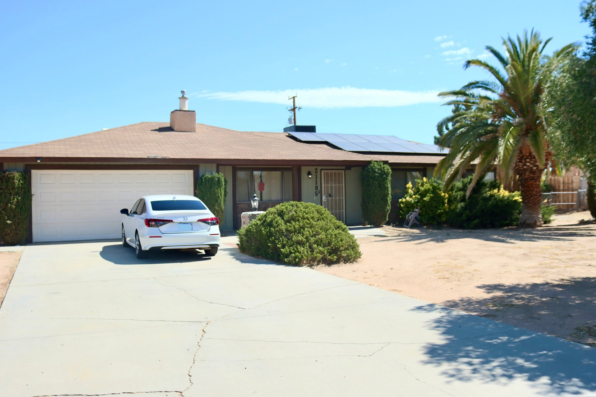 Apple Valley House: 21195 Neola Rd