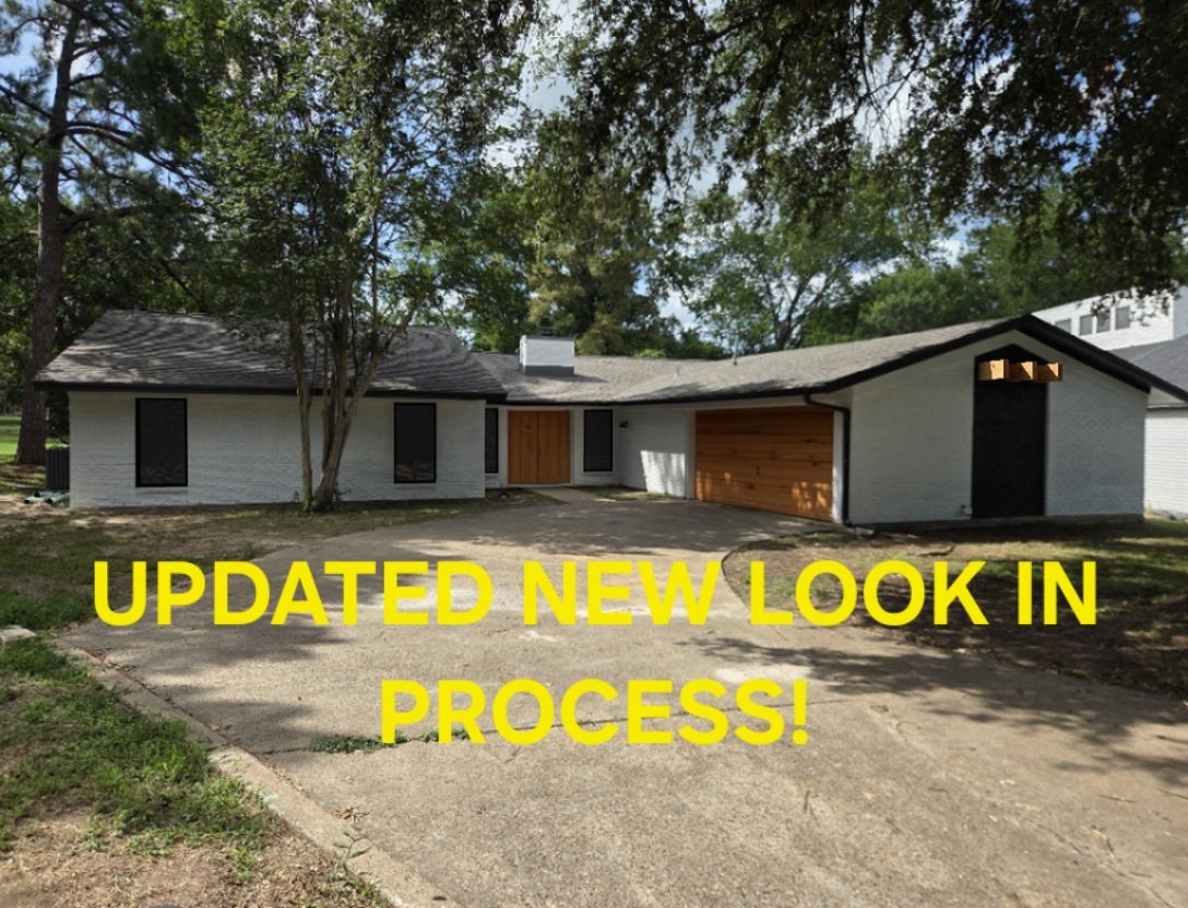Bryan House: 2702 Apple Creek