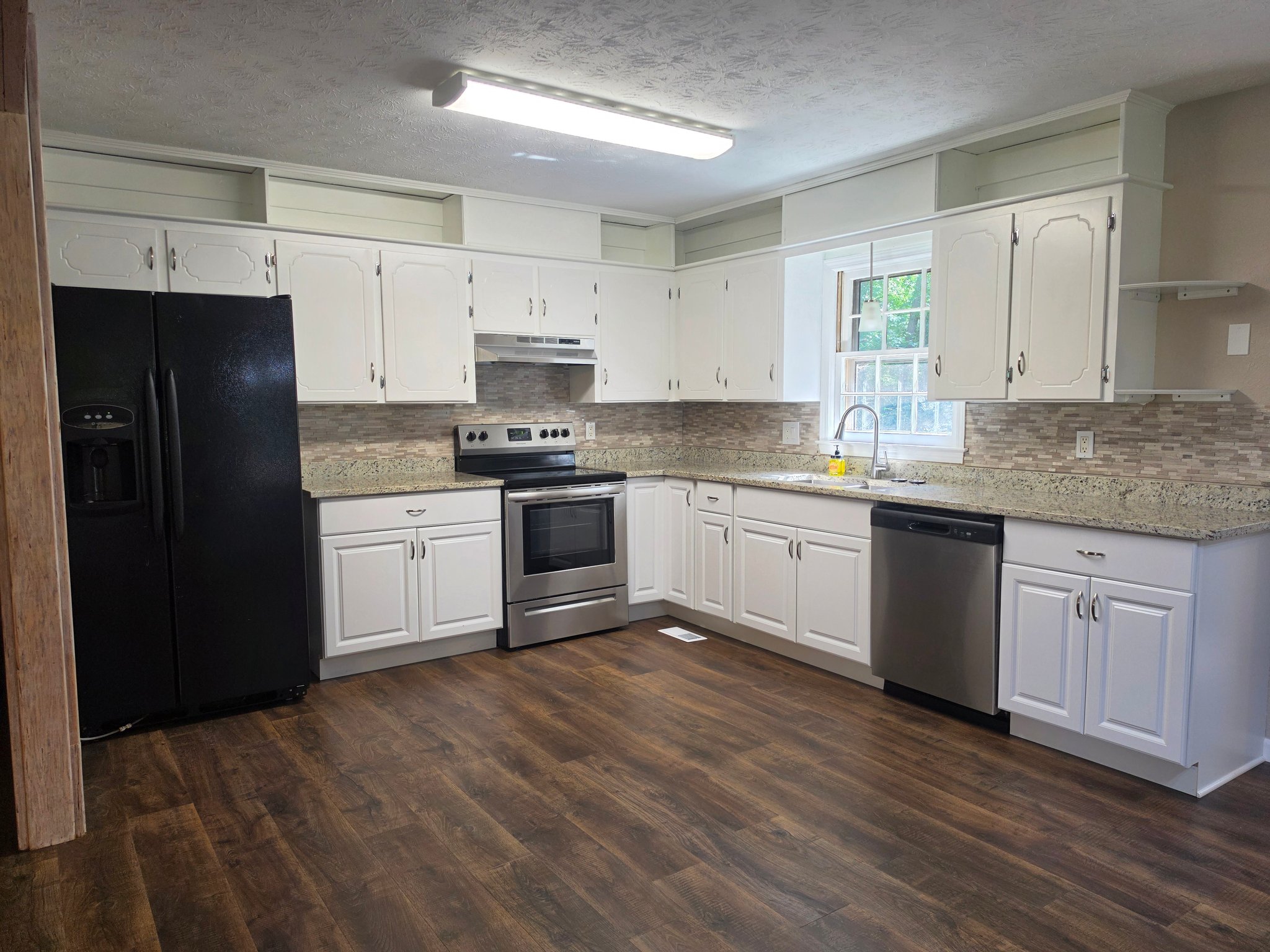 Lavonia House: 2424 Smith Rd