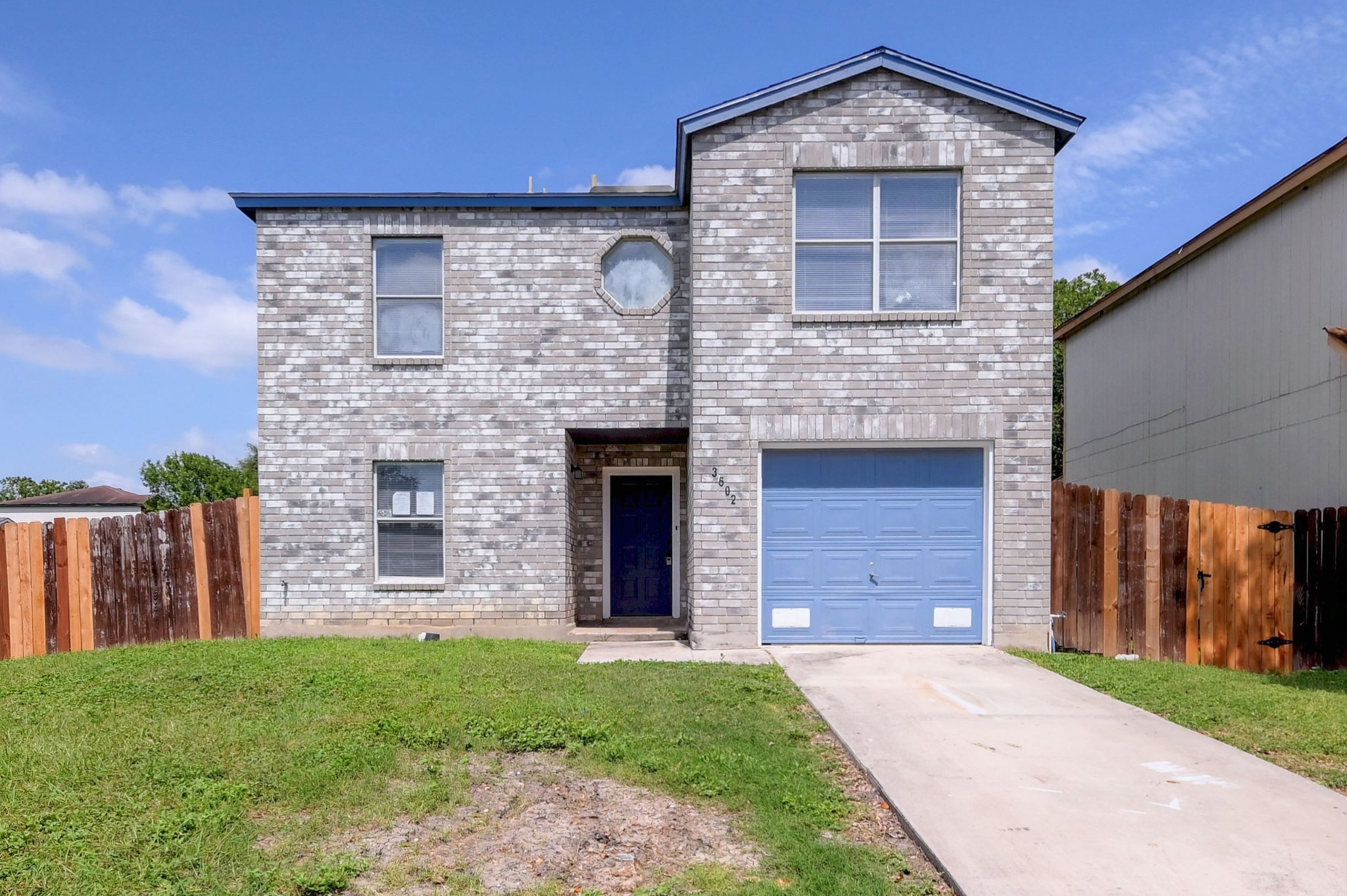 San Antonio House: 3502 Bottomless Lake