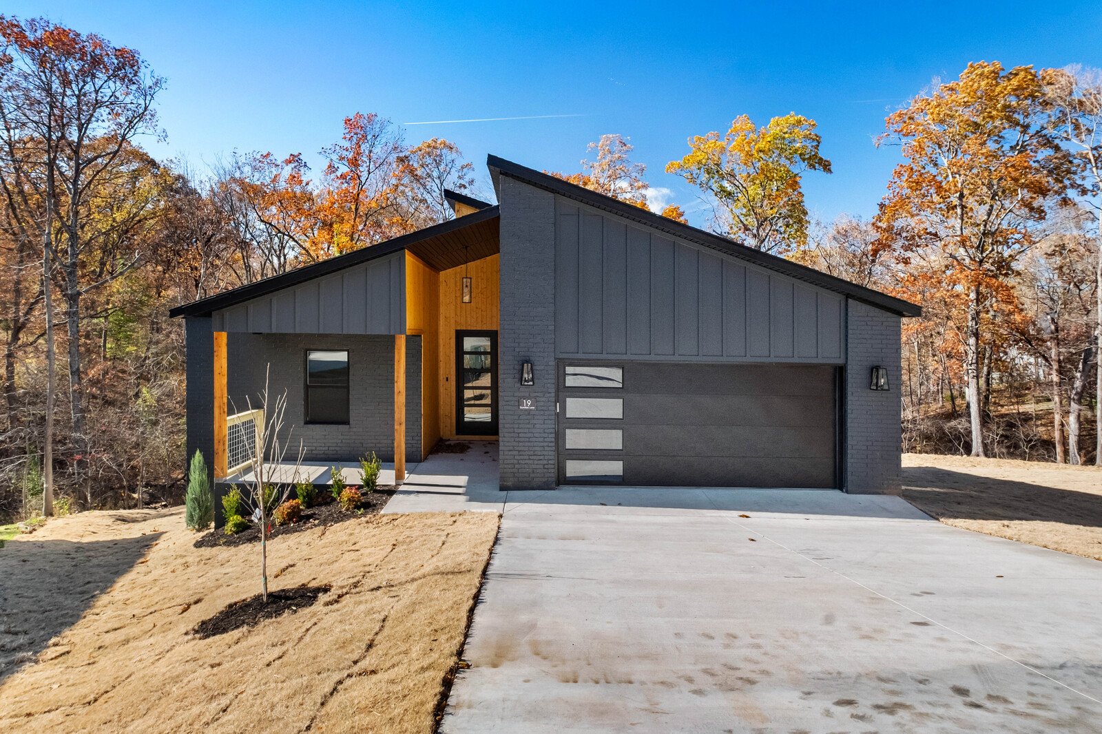 Bella Vista House: 19 Dumfries Dr