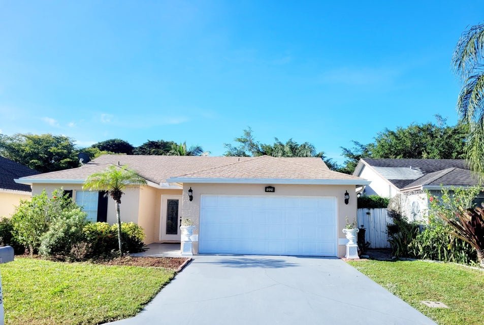 Wellington House: 1328 Waterway Cove Drive