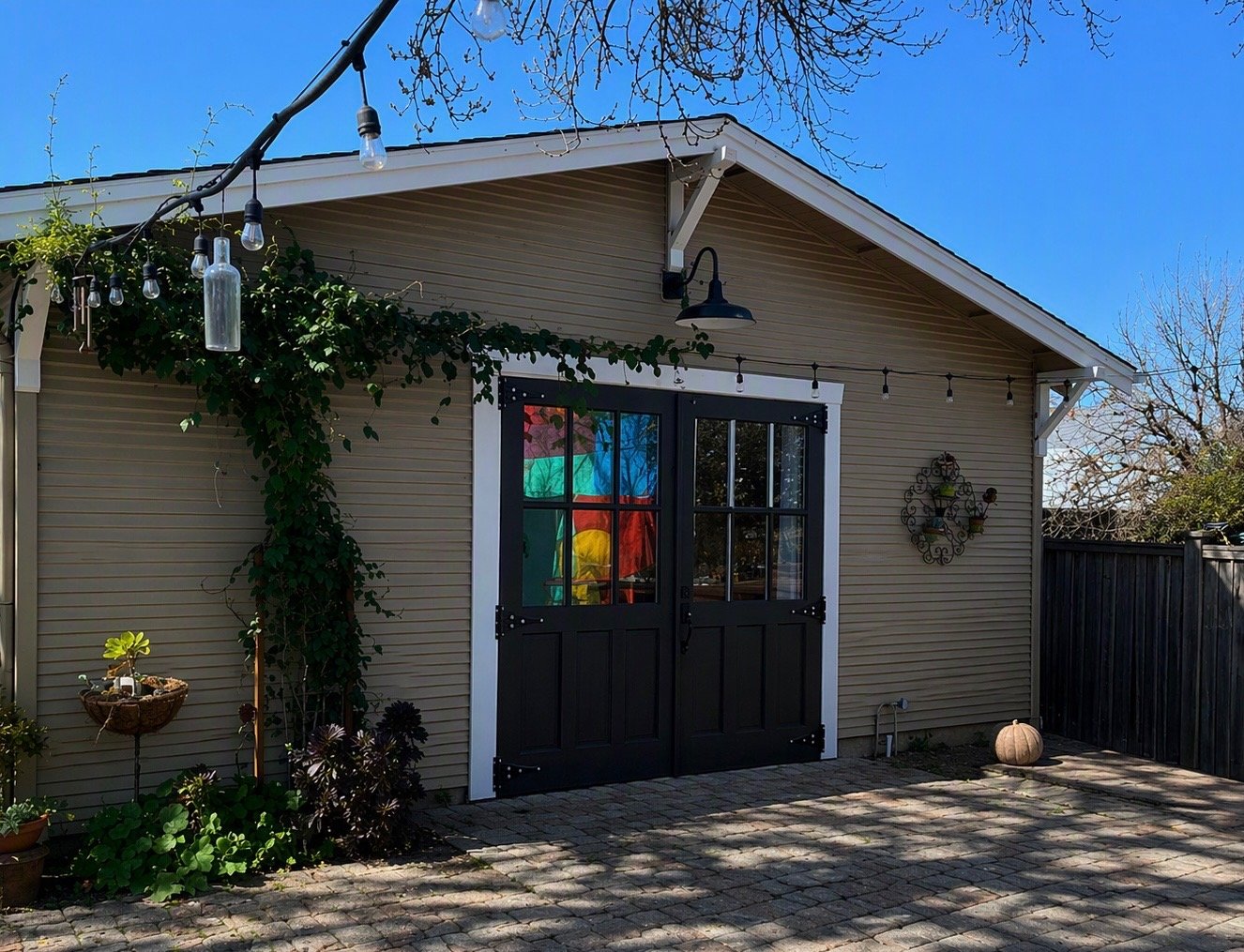 Santa Rosa House: 645 Wright St