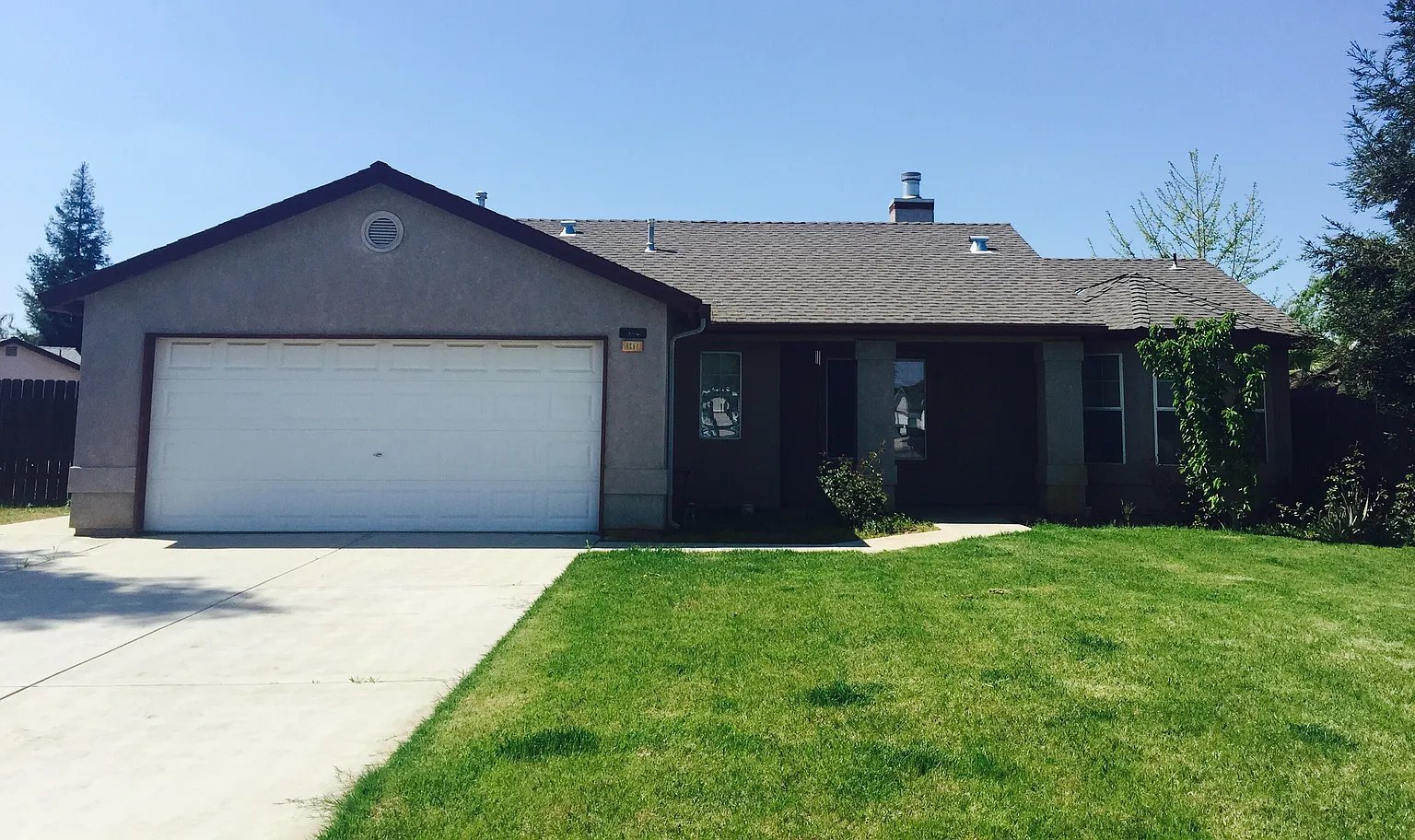 Fresno House: 6269 W San Carlos Ave