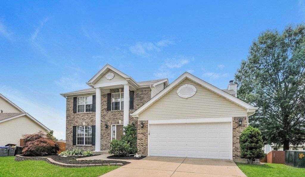 O Fallon House: 125 Royallsprings Pkwy