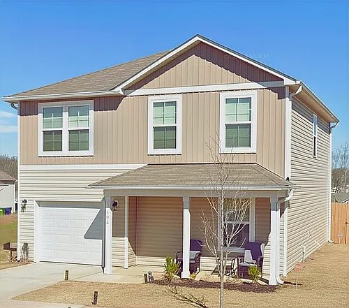 Lexington House: 302 Pearson Dr