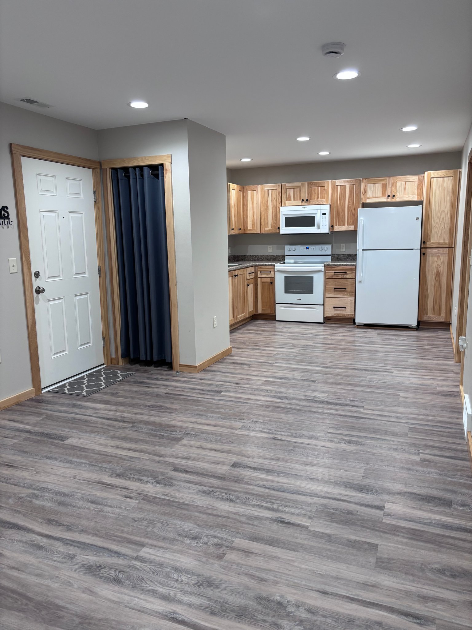Churdan Apartment: 403 Harding St