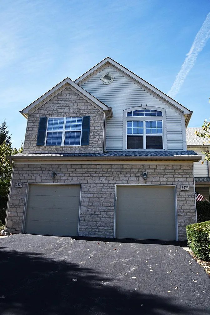Hilliard Condo: 2573 Rustling Oak Blvd