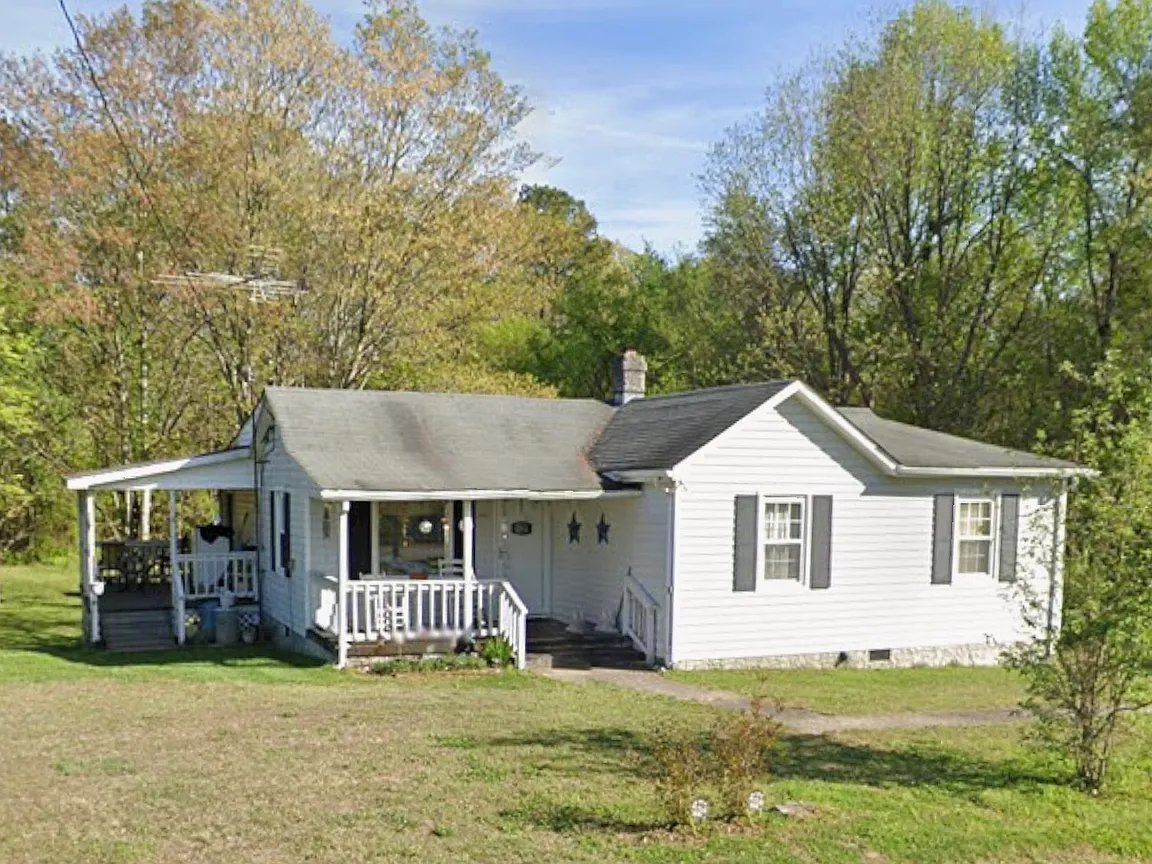 South Boston House: 1019 Virgie Cole Rd