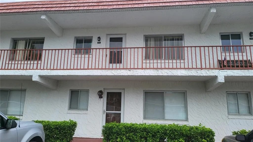 Winter Haven Condo: 400 El Camino Dr