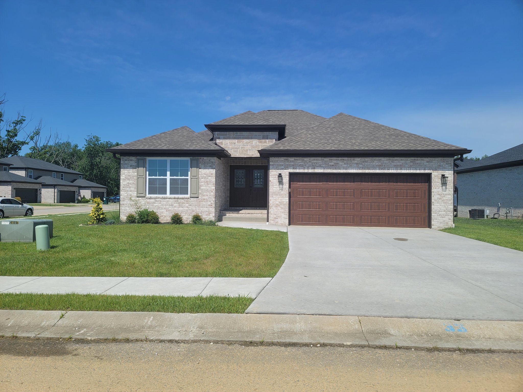 Newburgh House: 3611 sand drive
