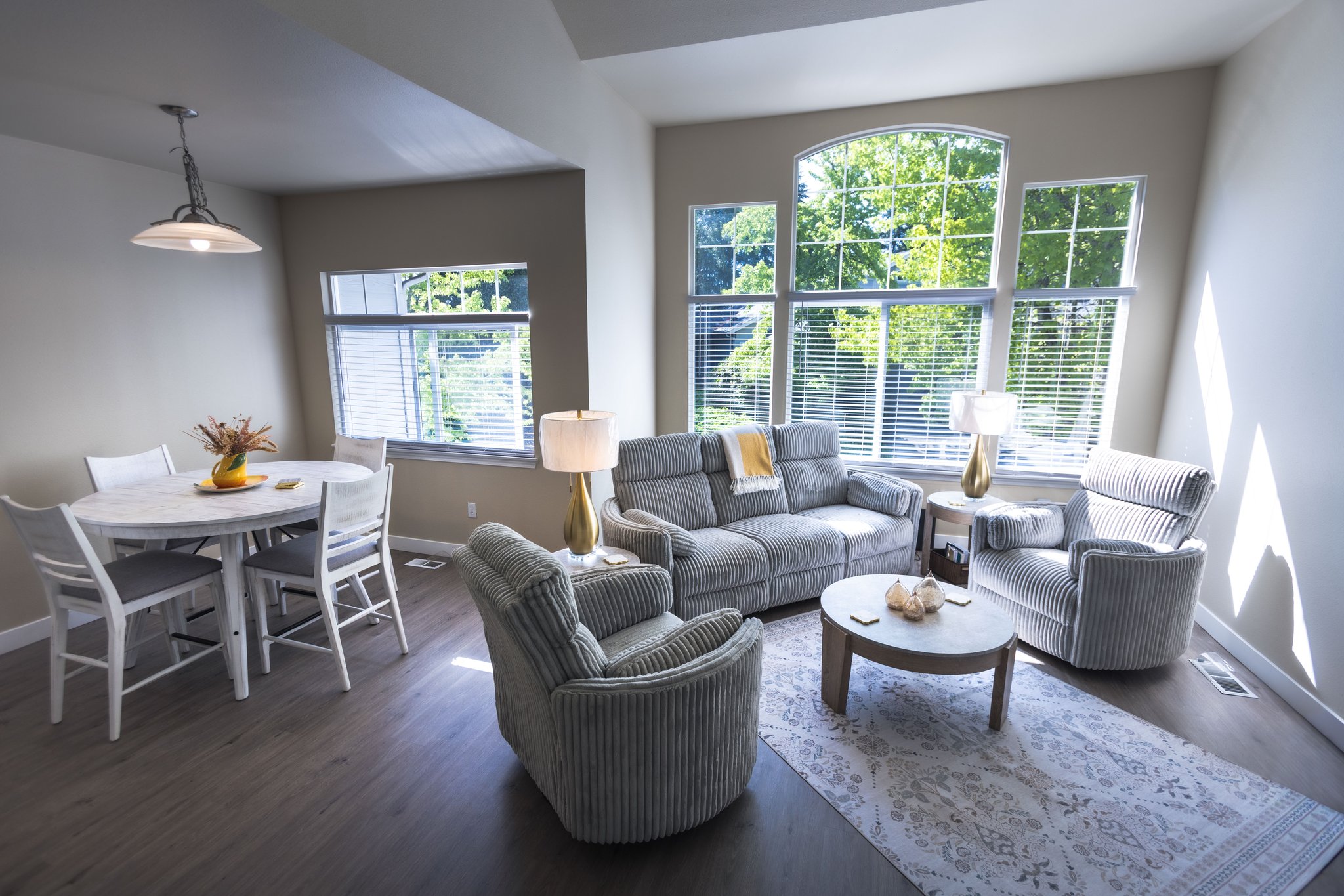 Lynnwood Townhome: 16711 Graystone Drive