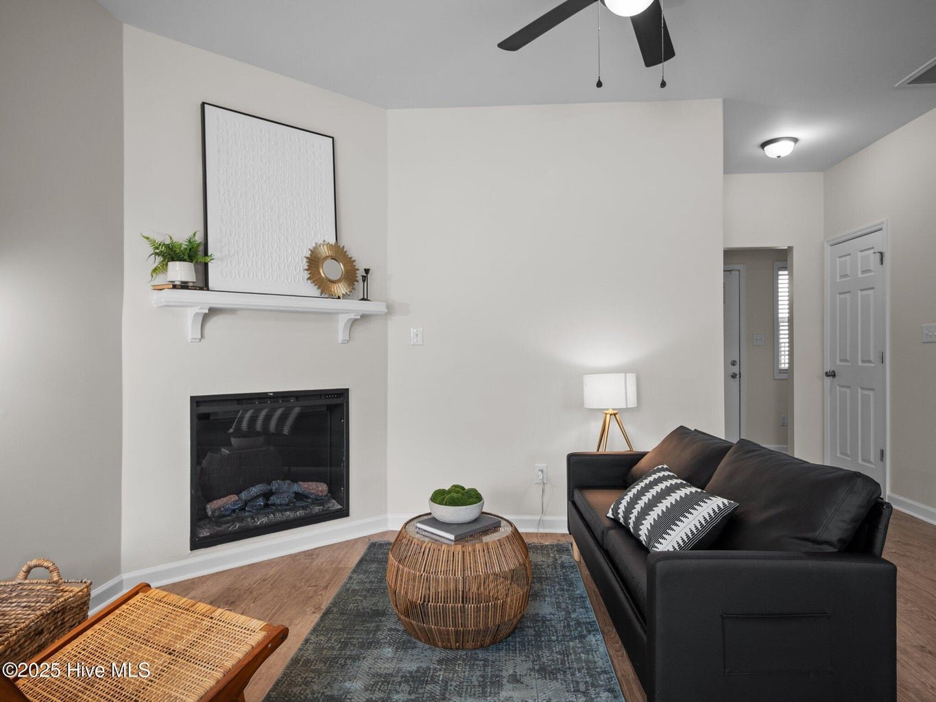 Jacksonville Townhome: 303 Kenan Loop