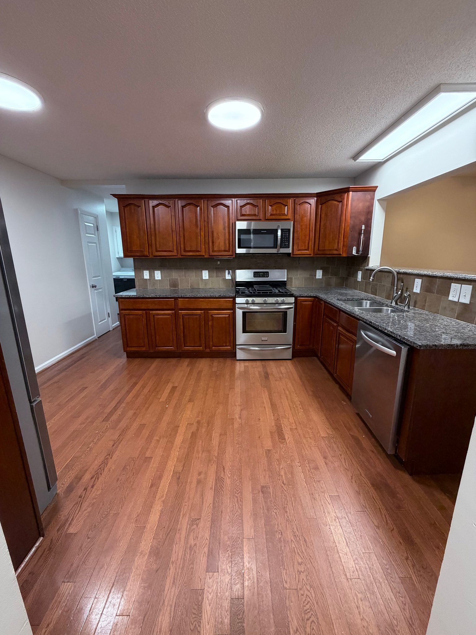 Chattanooga House: 9415 Seasons Dr