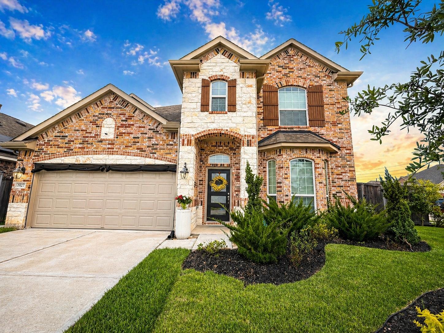 Brookshire House: 1927 Willow Rock Way