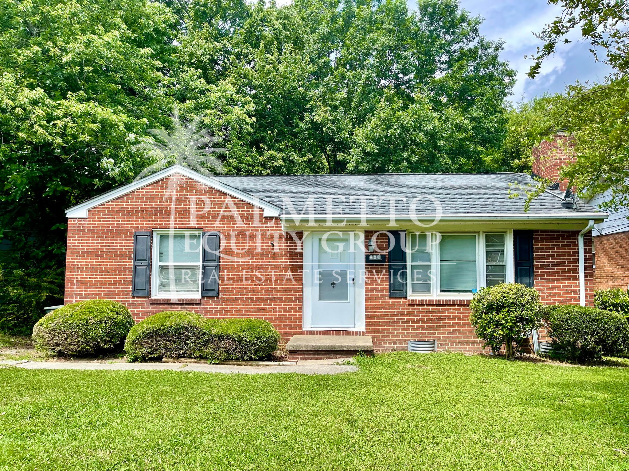 Greensboro House: 908 Glenwood Ave