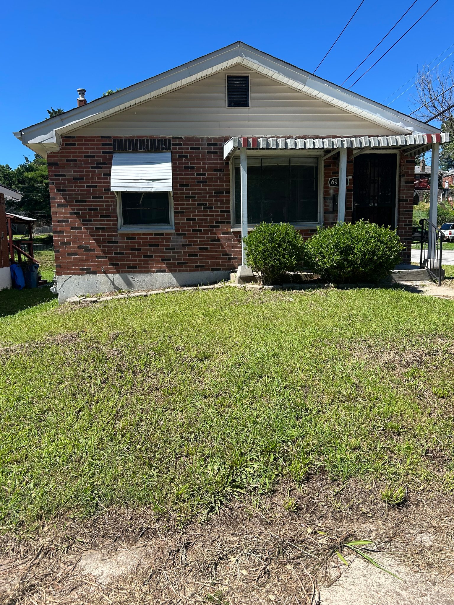 St. Louis House: 6998 Edison Ave