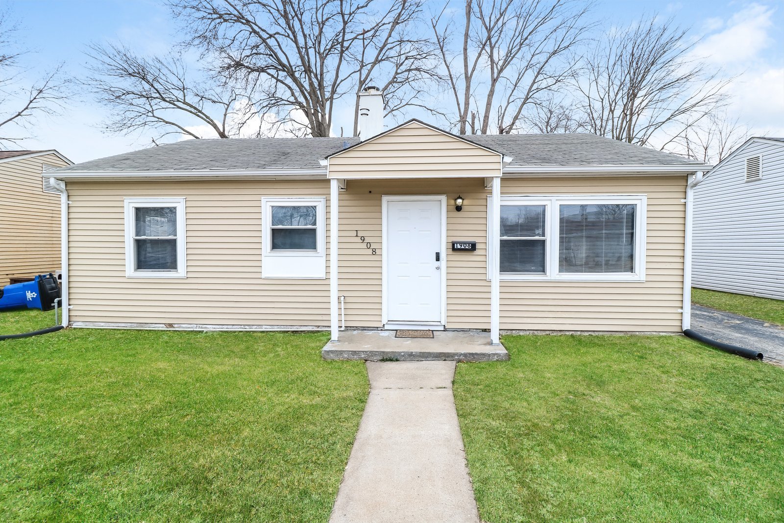 Granite City House: 1907 Joy Avenue