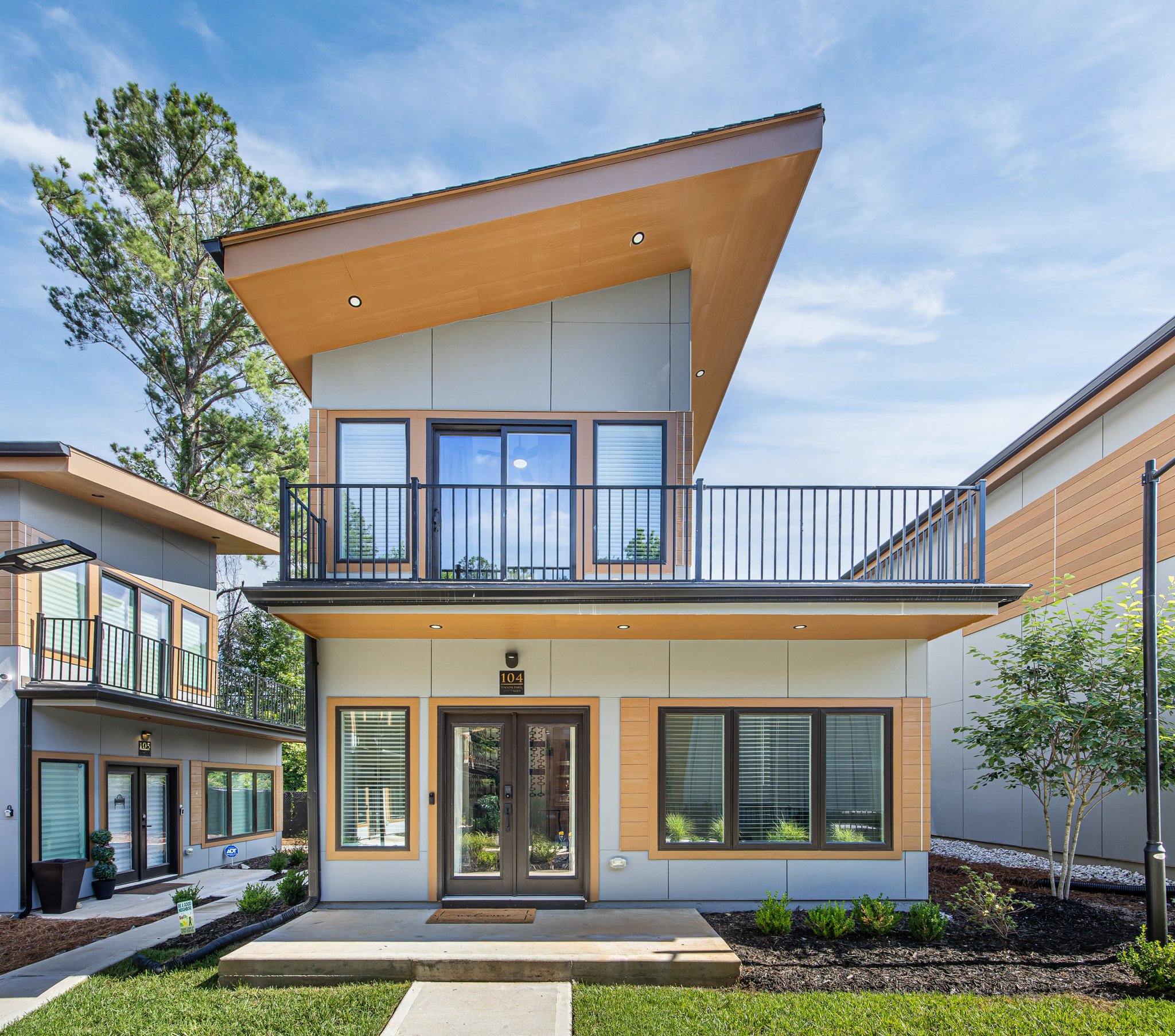 Union City House: 6305 Shannon Pkwy