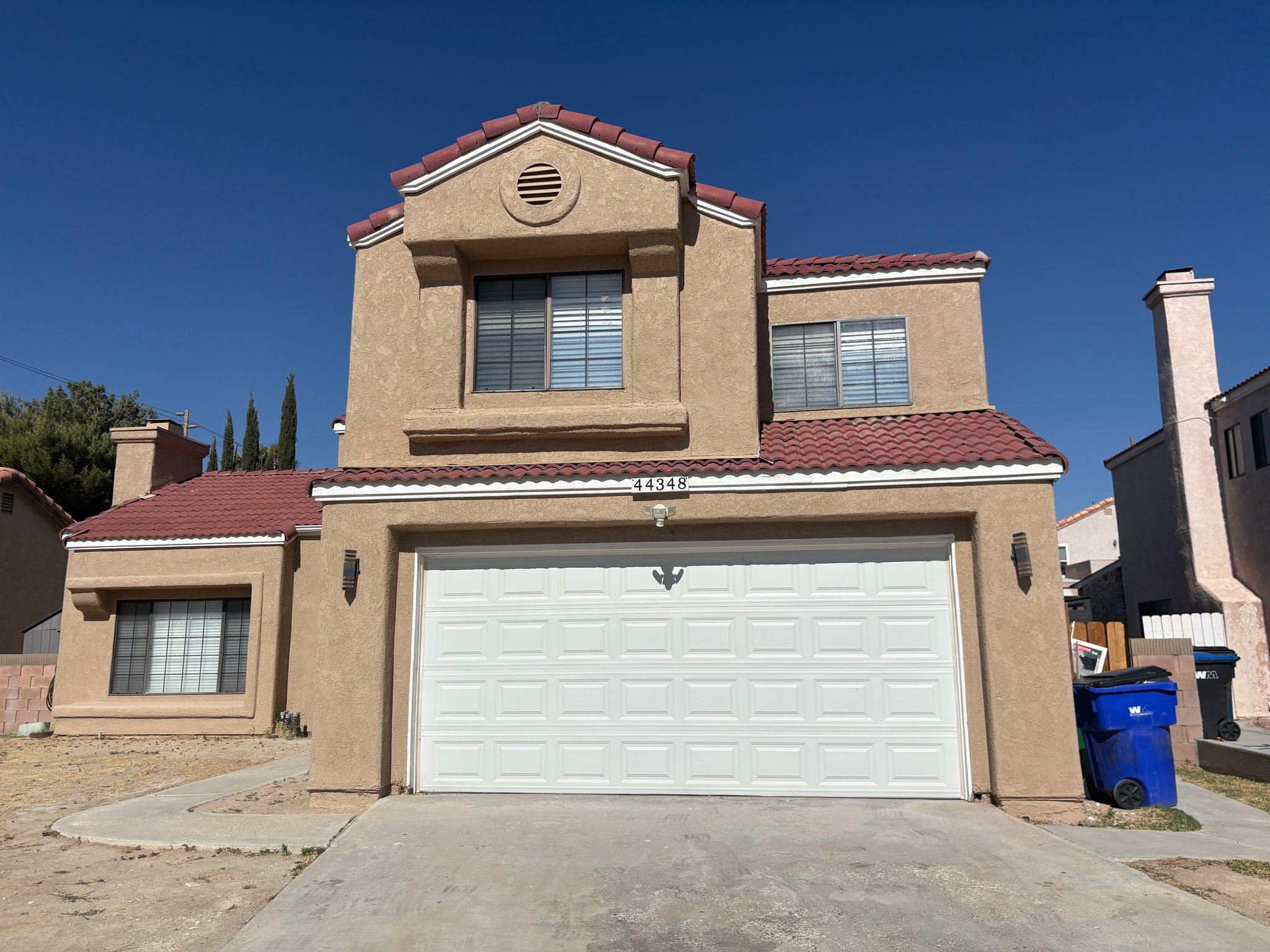 Lancaster House: 44348 27th St W