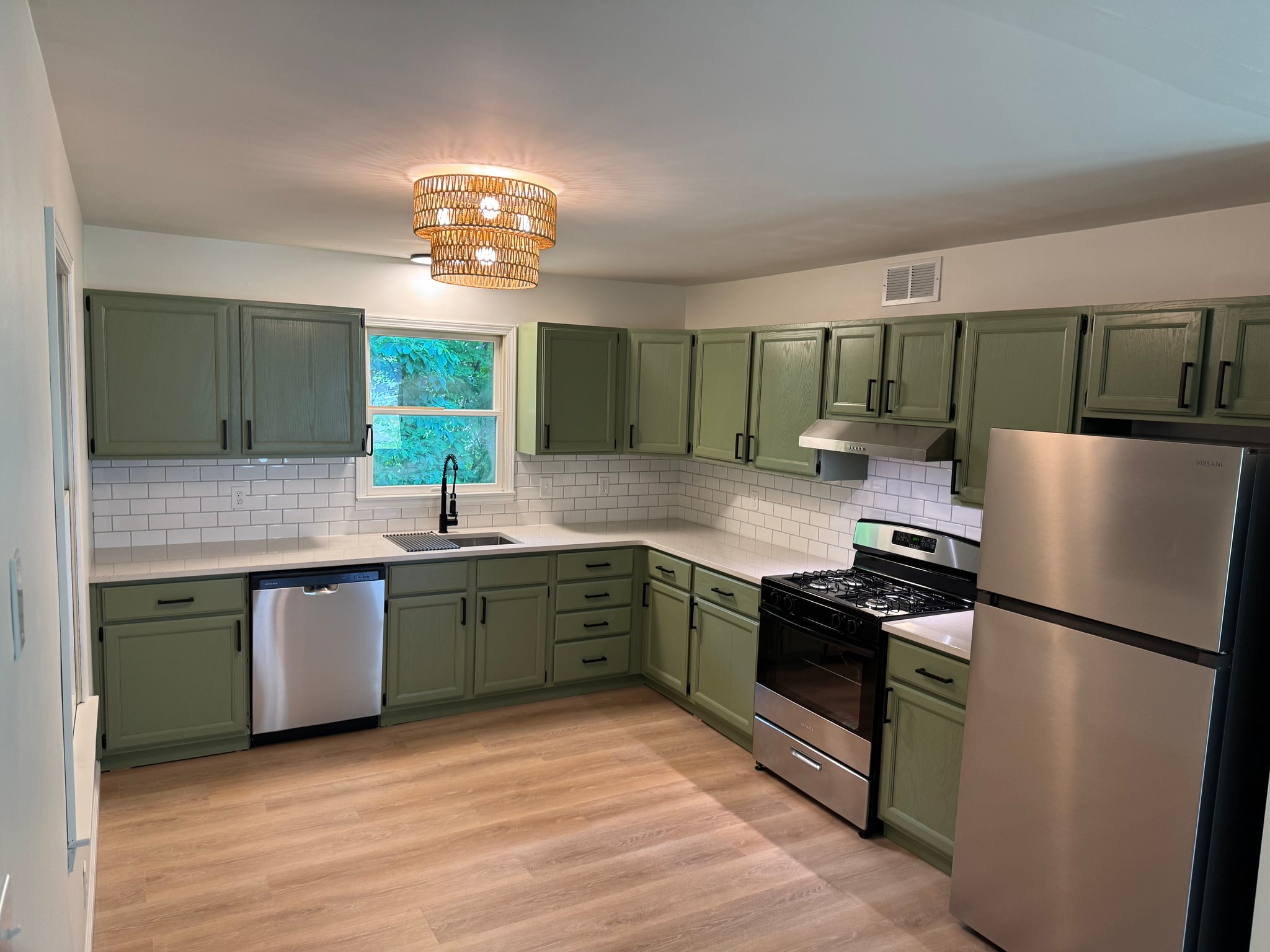 Spring Lake Multiplex: 18068 Meyers Dr
