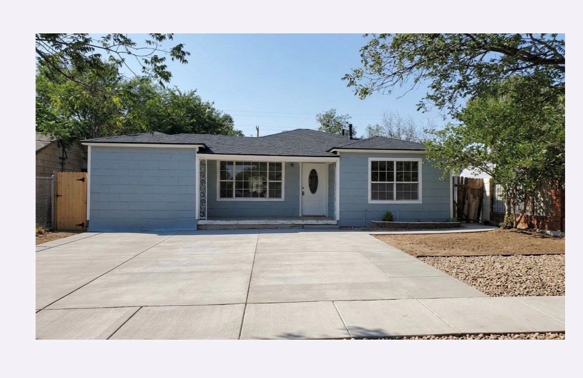 Lubbock House: 3216 2nd St