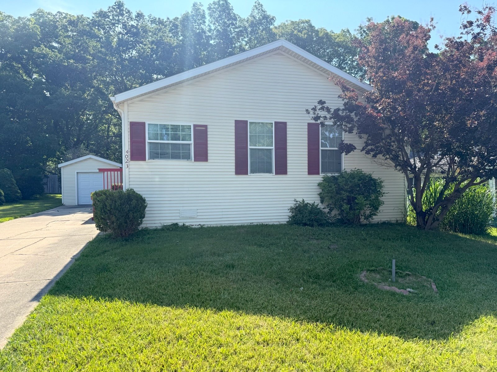 Milford House: 4023 Deziel Ct.