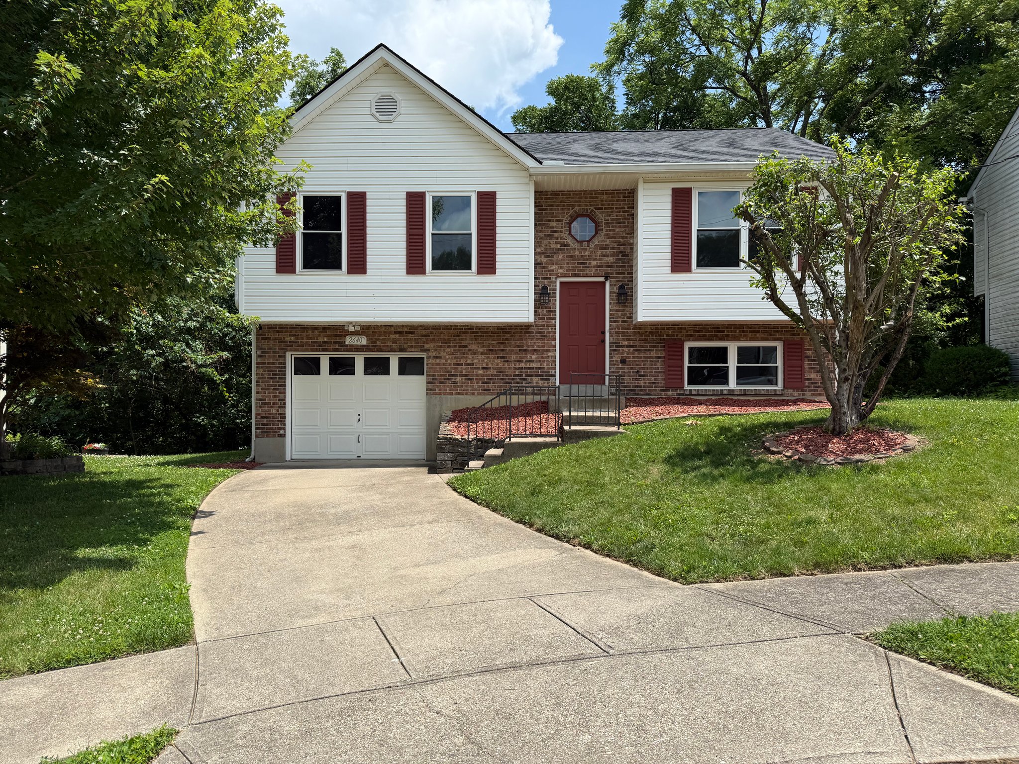 Covington House: 2640 Ridgecrest Ln