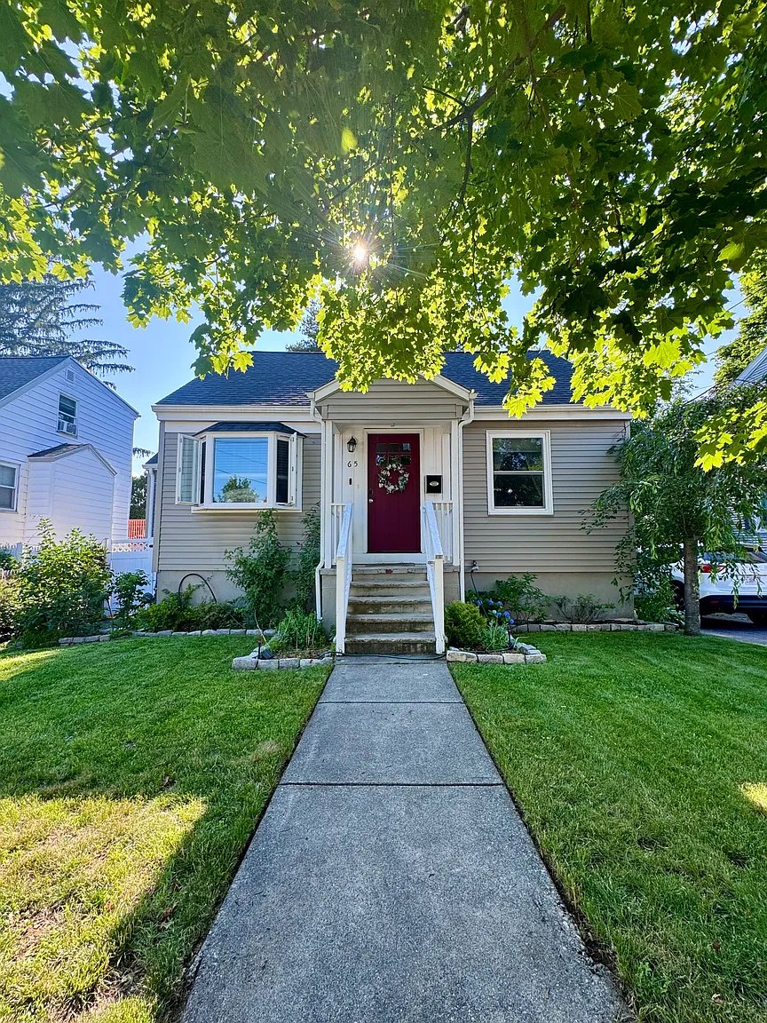 Malden House: 65 Brentwood St