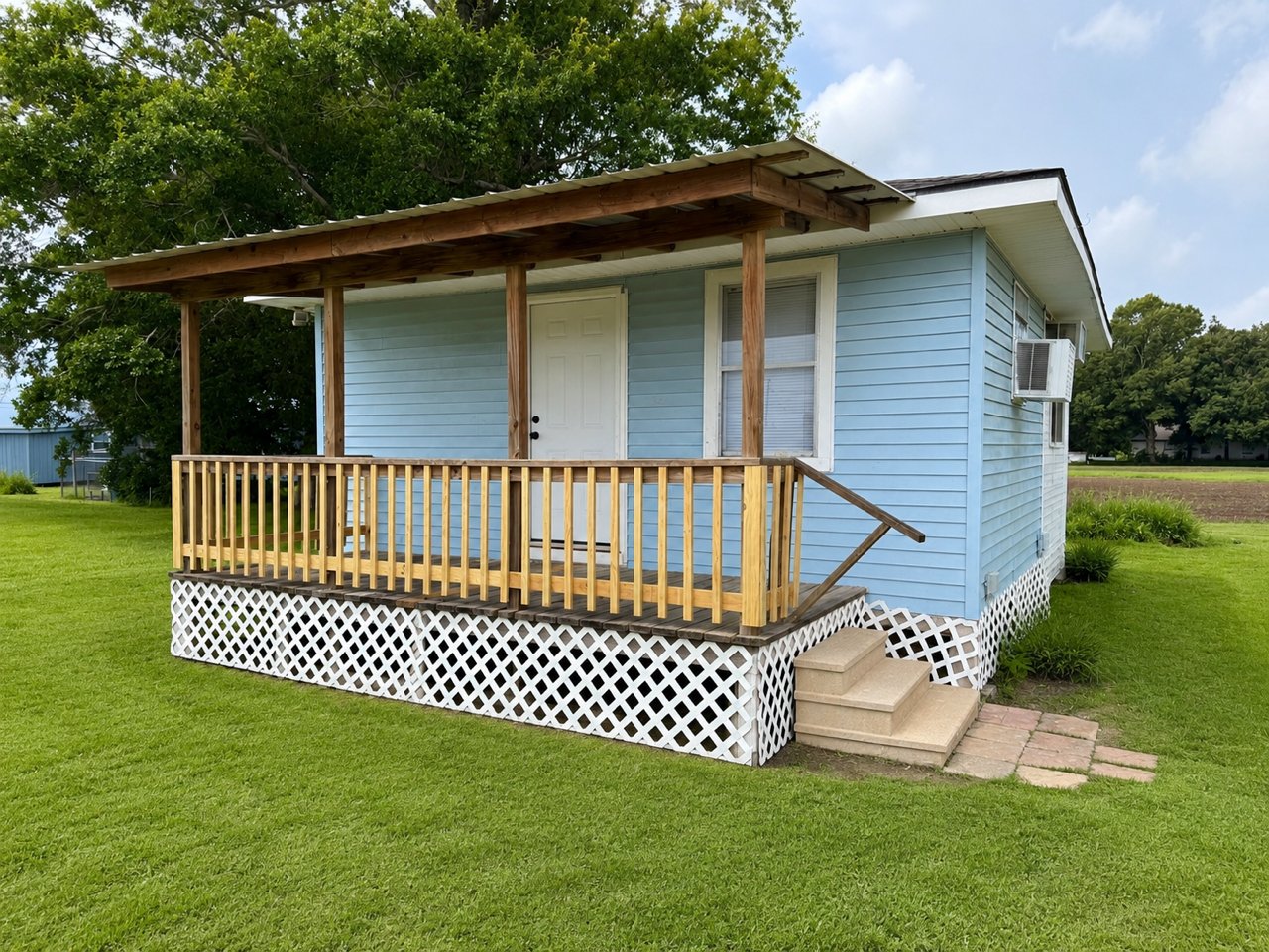 Labadieville Apartment: 110 Cody Ct