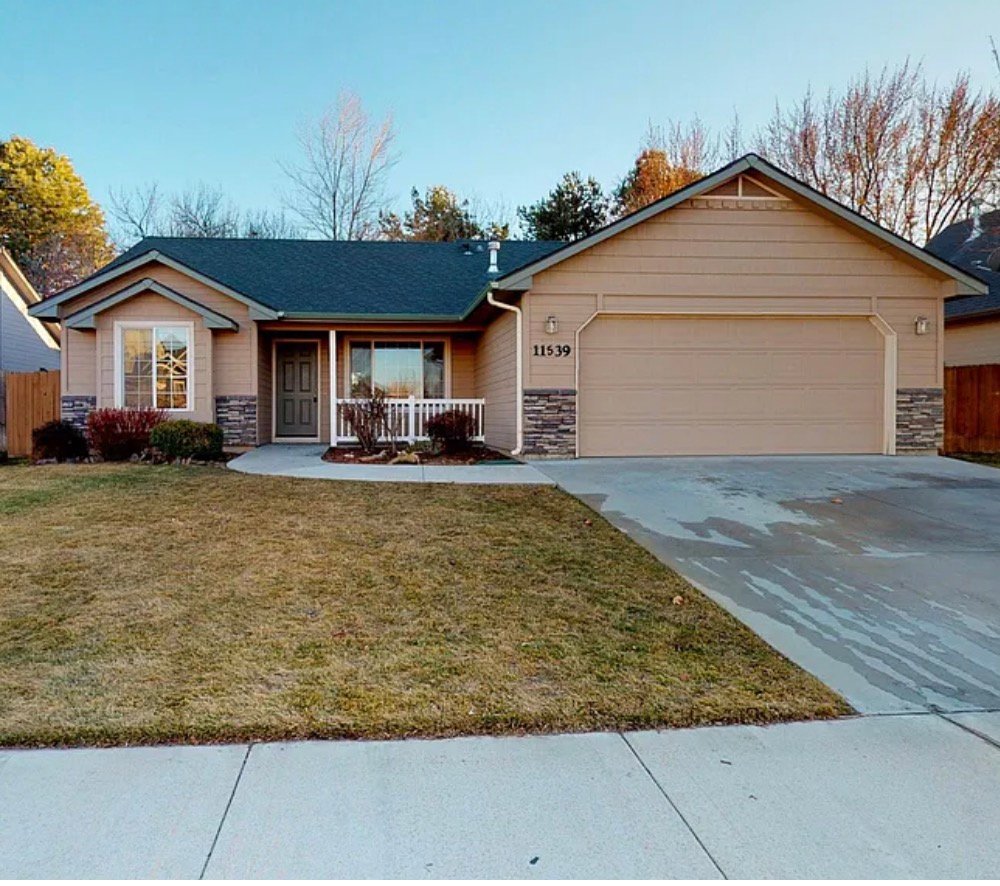 Boise House: 11539 W Tahiti St