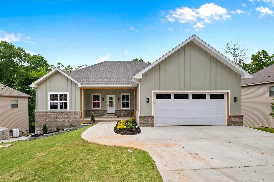 Bella Vista House: 40 Radcliffe Drive
