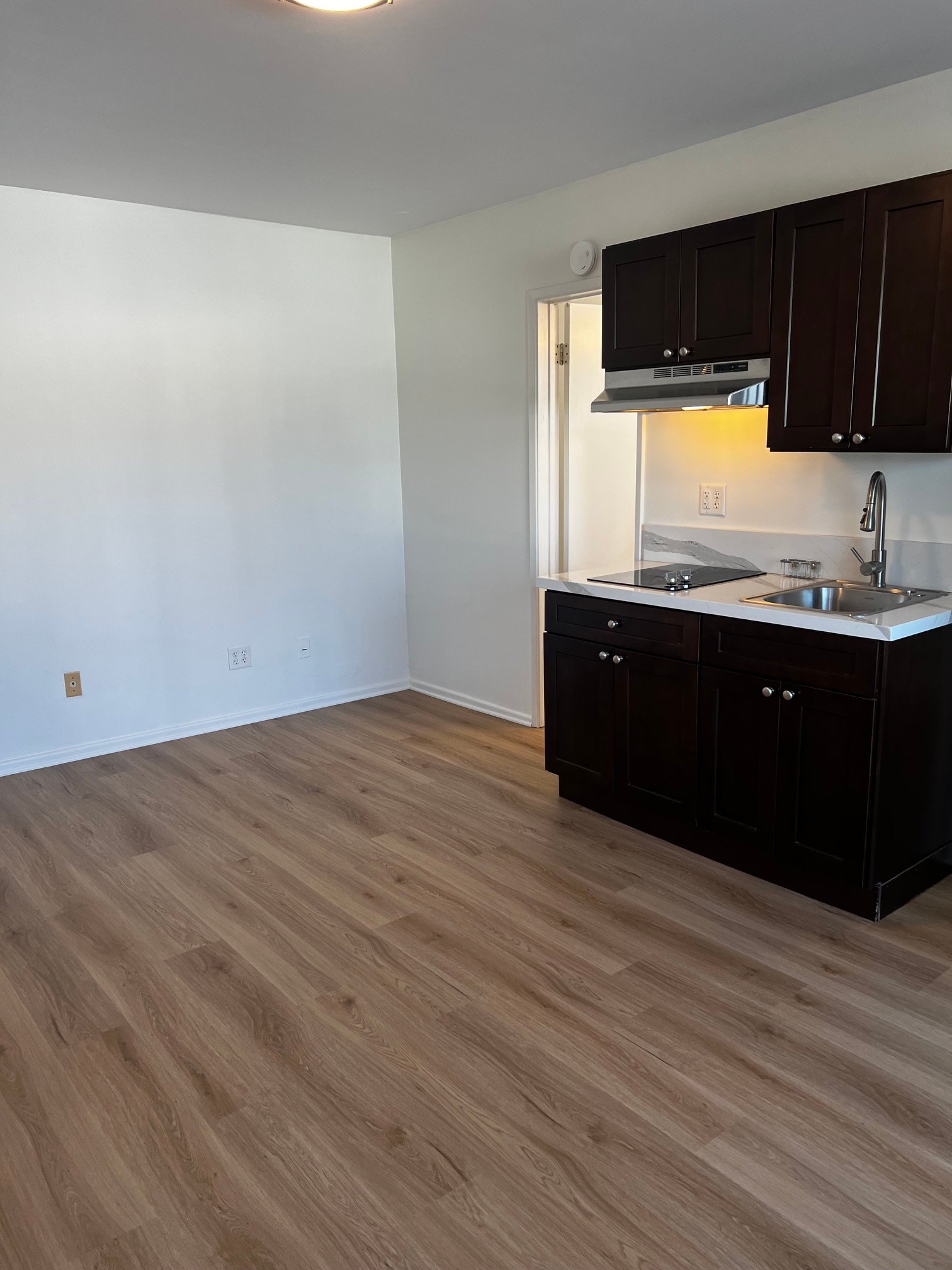 Ventura House: 60A Brentwood Avenue