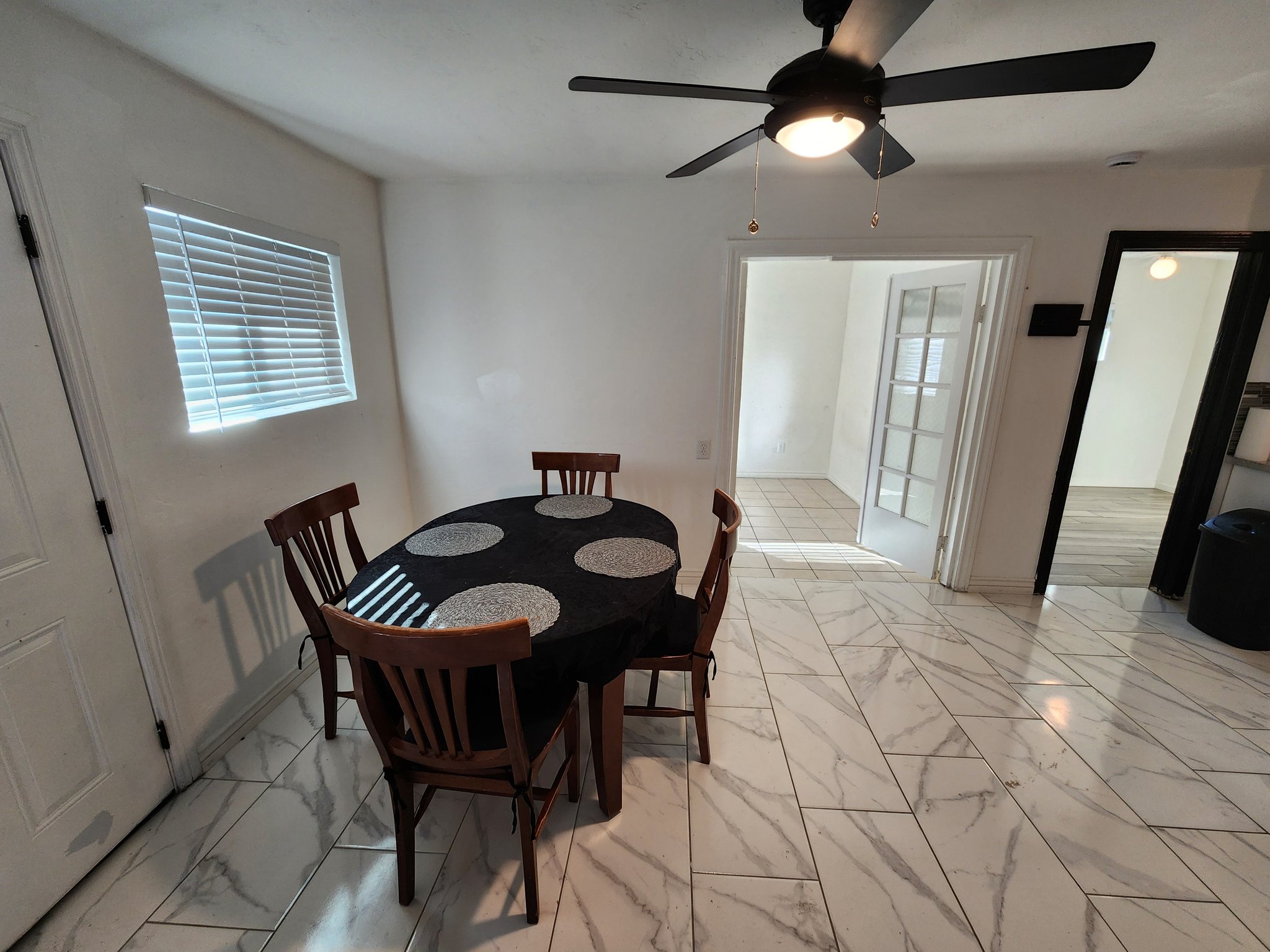 phoenix Single Room: 3518 W Lynwood St