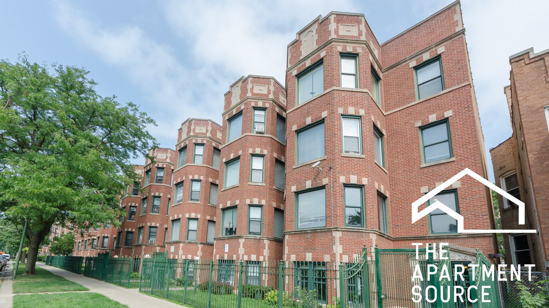 Chicago Apartment: 2211 East 69th St., #G, Chicago, IL 60649