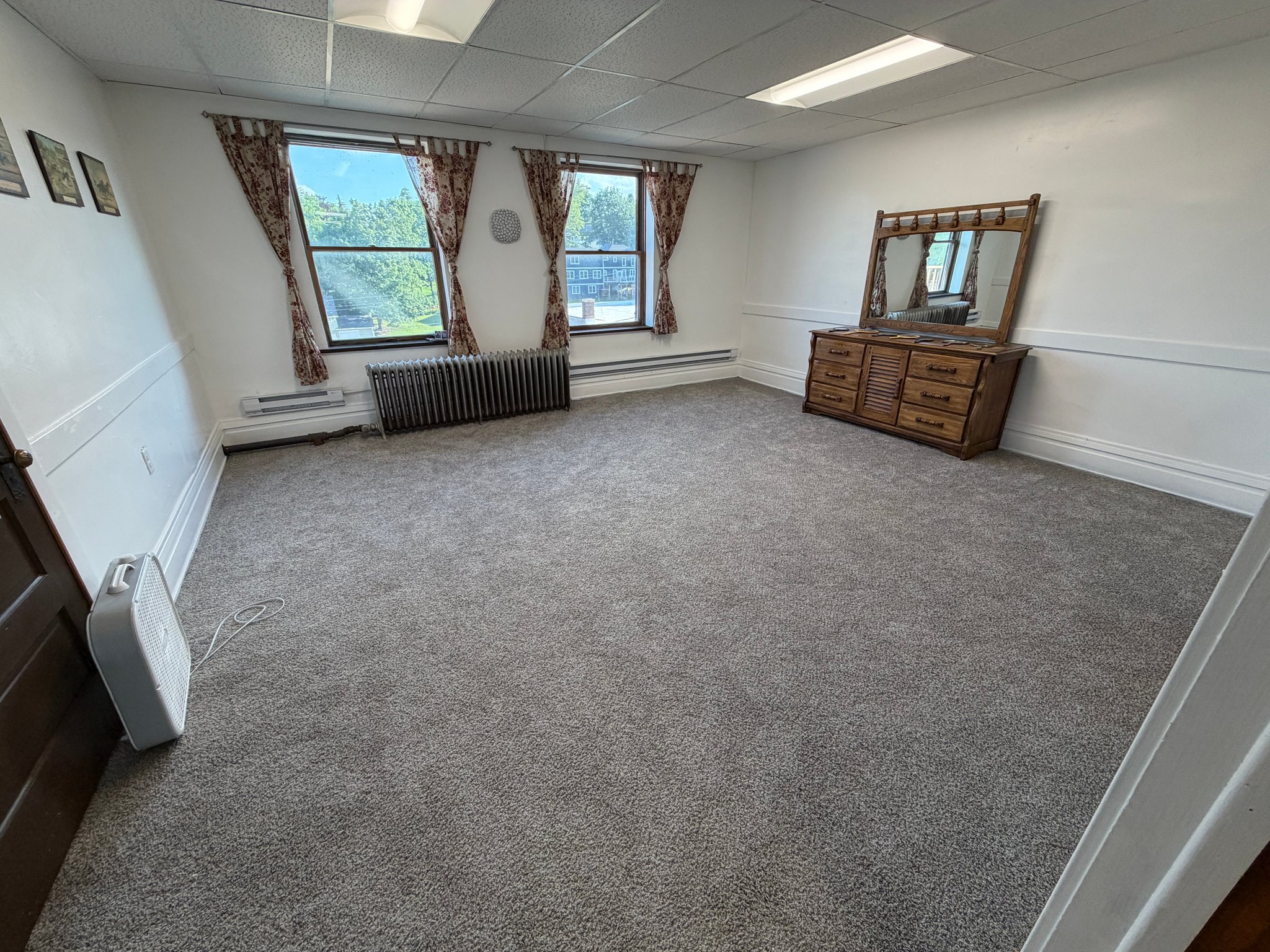 Mineral Point Apartment: 104 High St
