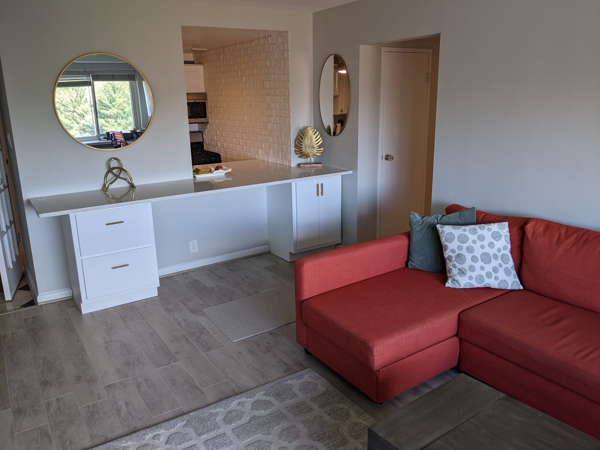 Washington Condo: 4201 Cathedral Avenue Northwest