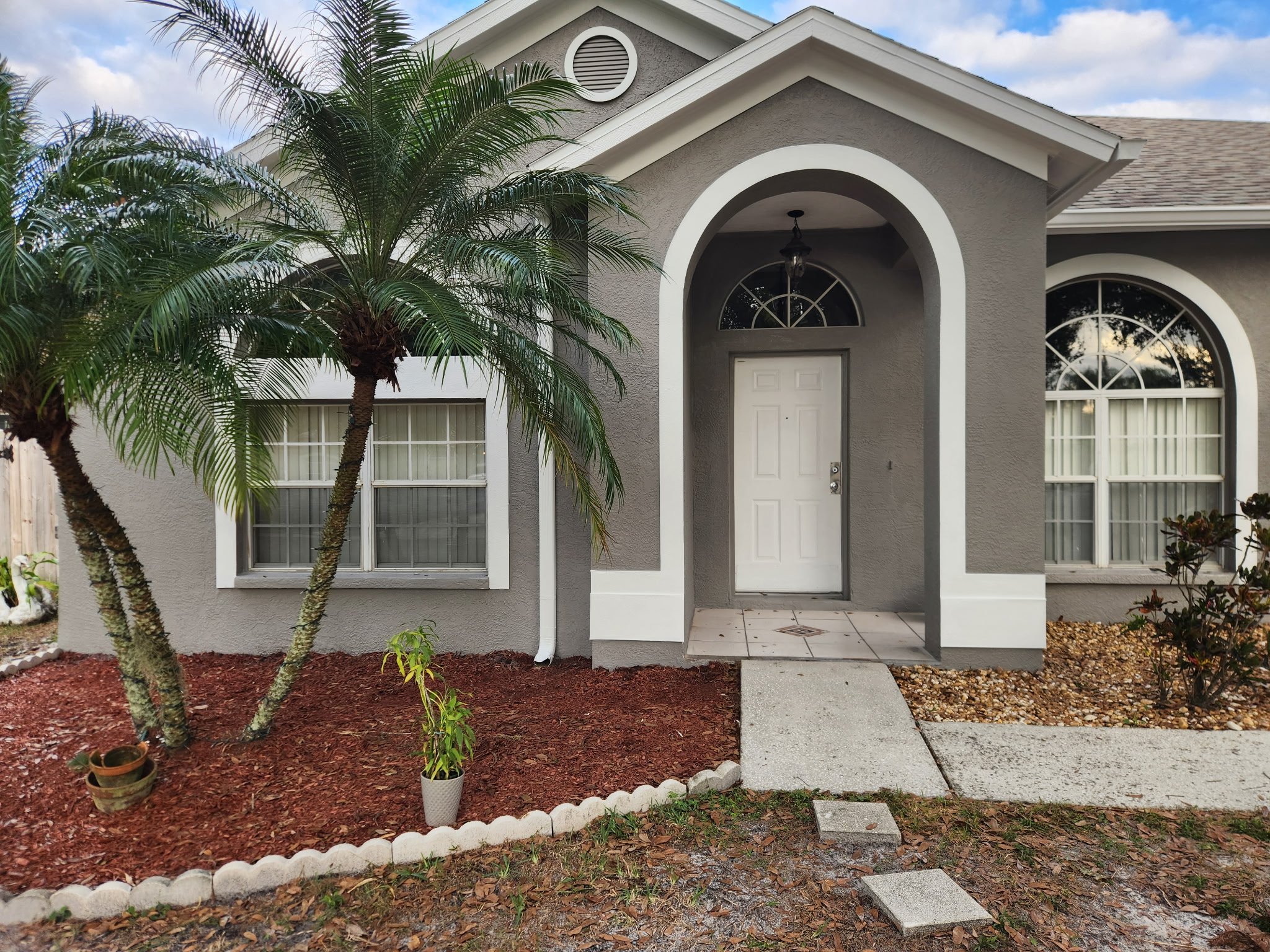 Tampa House: 14925 Redcliff Drive
