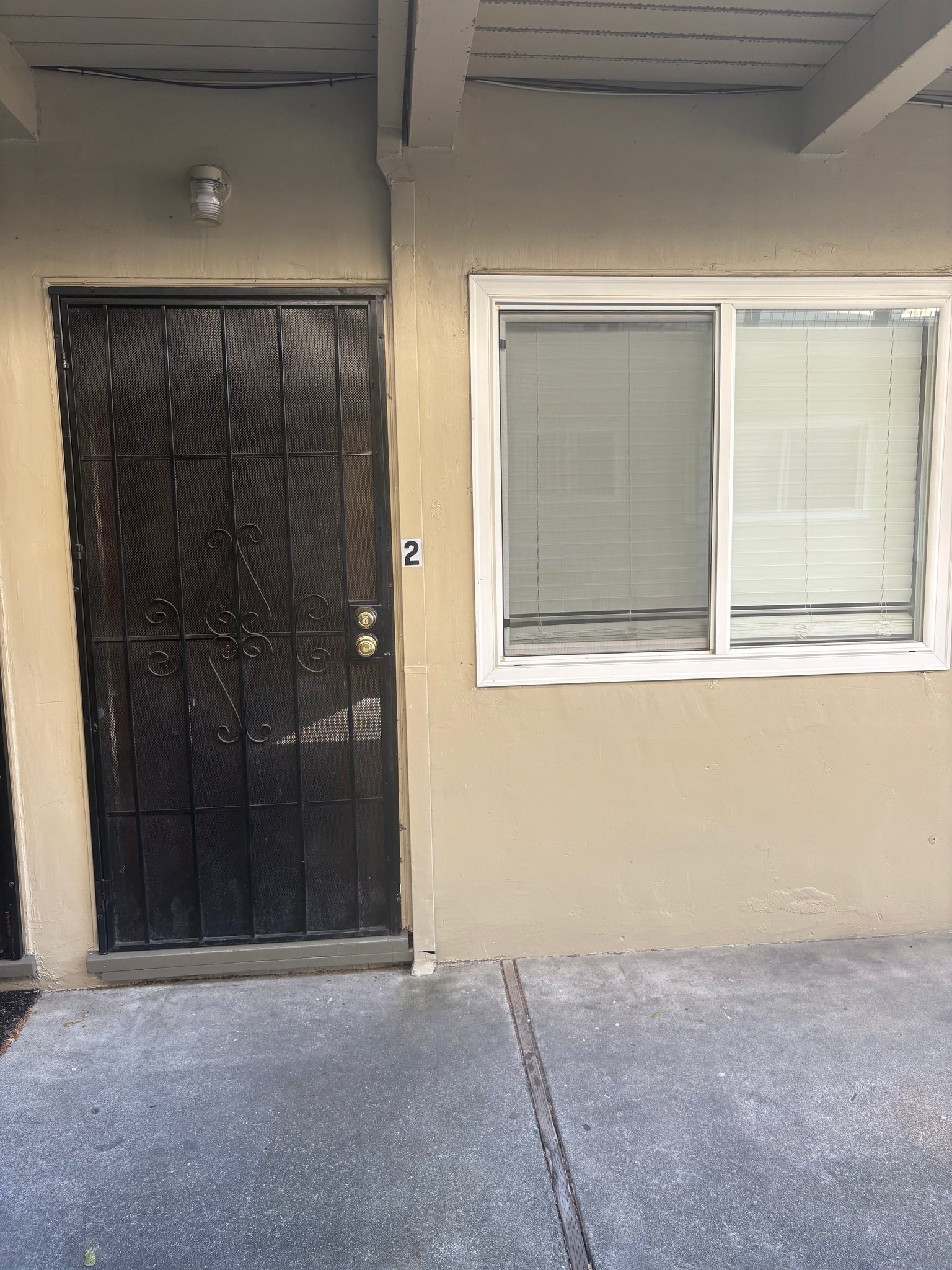 Oakland Apartment: 961 Yerba Buena Ave
