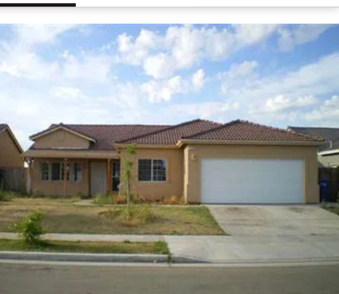 Fresno House: 6330 E Platt Ave