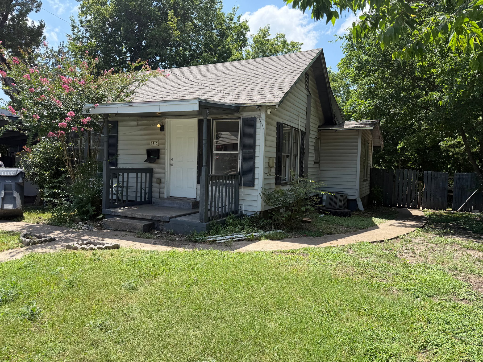 WACO House: 2415 CLAY AVENUE