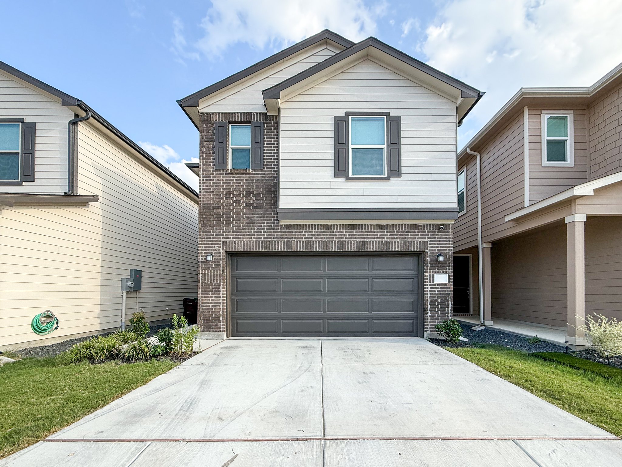 San Antonio House: 14839 Vance Jackson