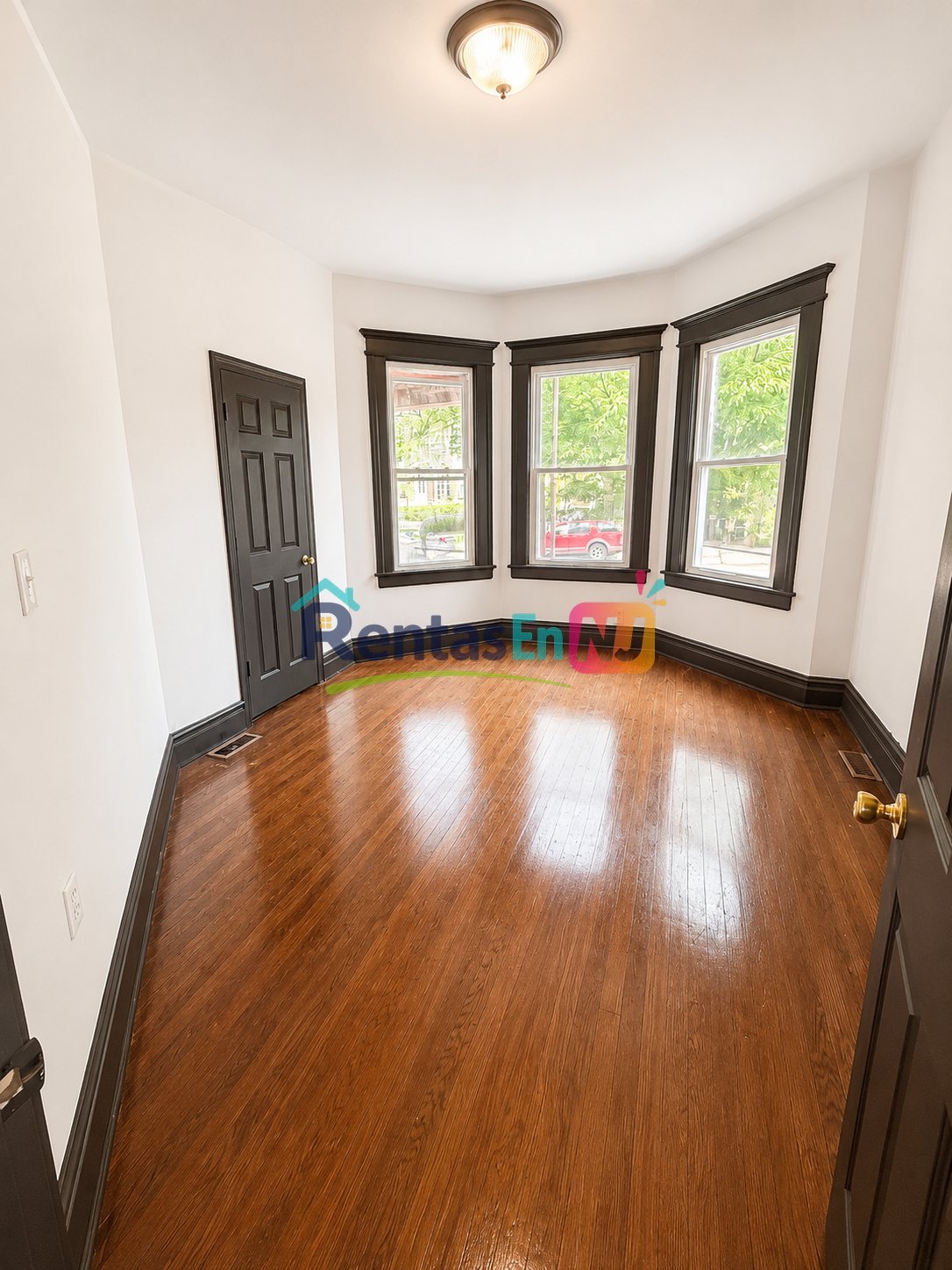 Newark Condo: 43 Treacy Ave