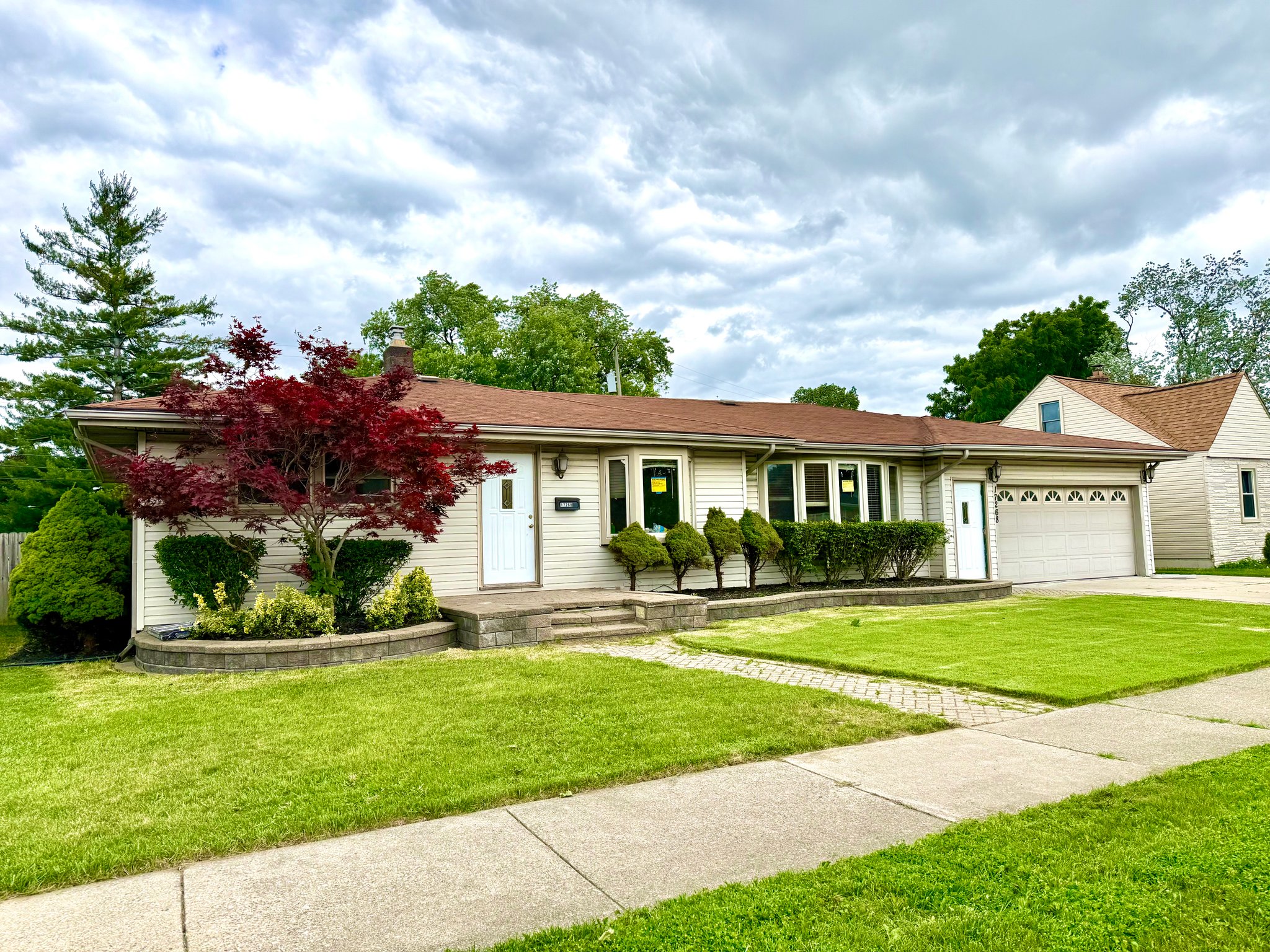 Allen Park House: 17268 Horger Ave
