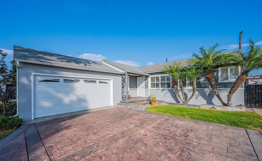 Gardena House: 13016 S Wilkie Ave