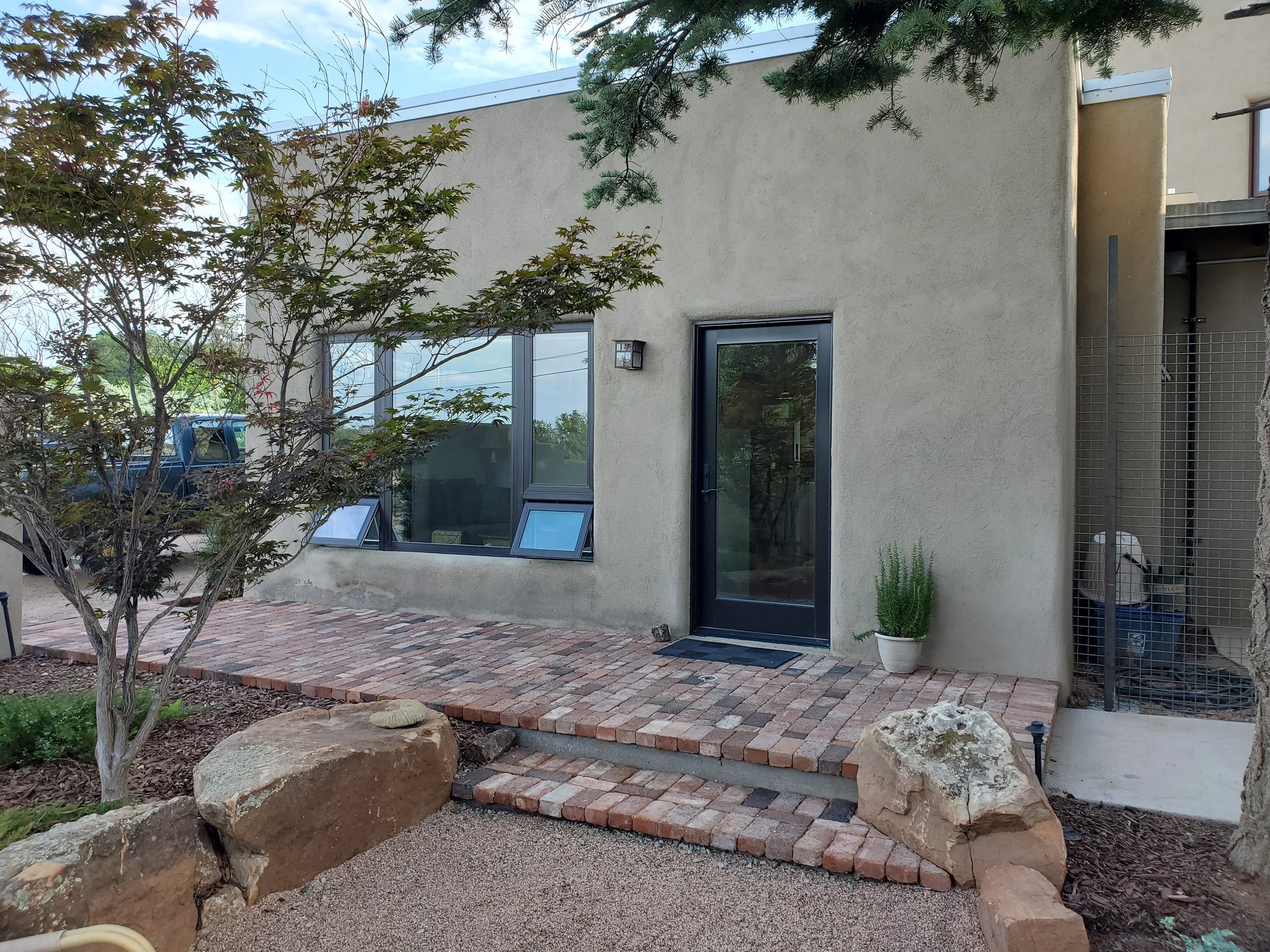 Santa Fe Single Room: 115 Valencia Rd