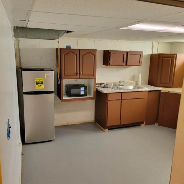Maple Heights Single Room: 5437 Elmwood Avenue