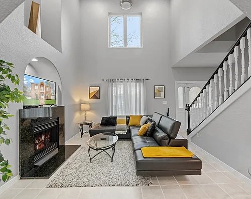Norfolk House: 1401 W 40th Street