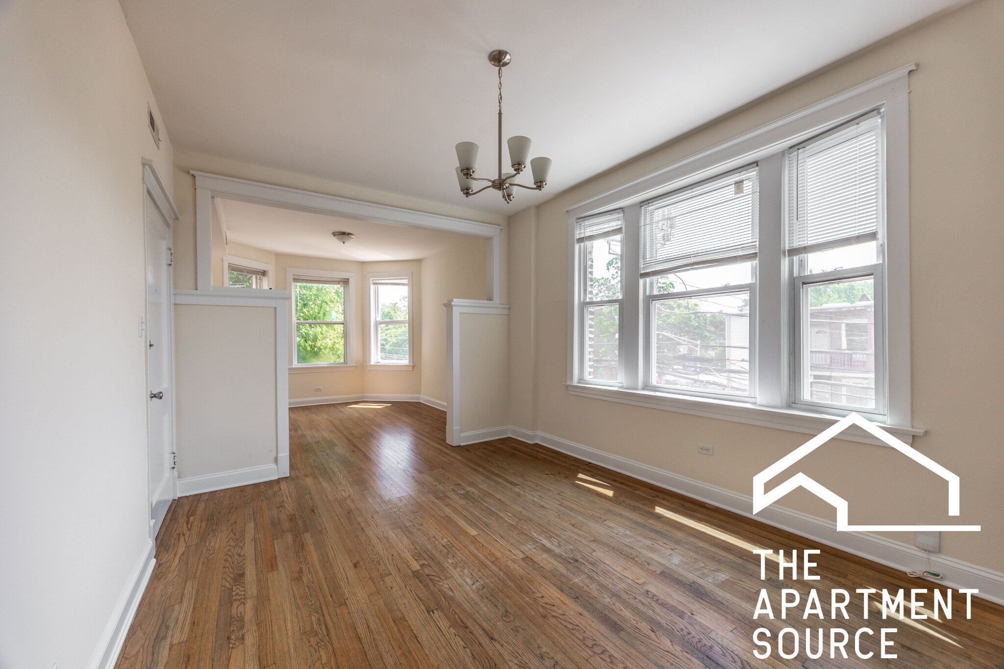 Chicago Condo: 2814 N Troy