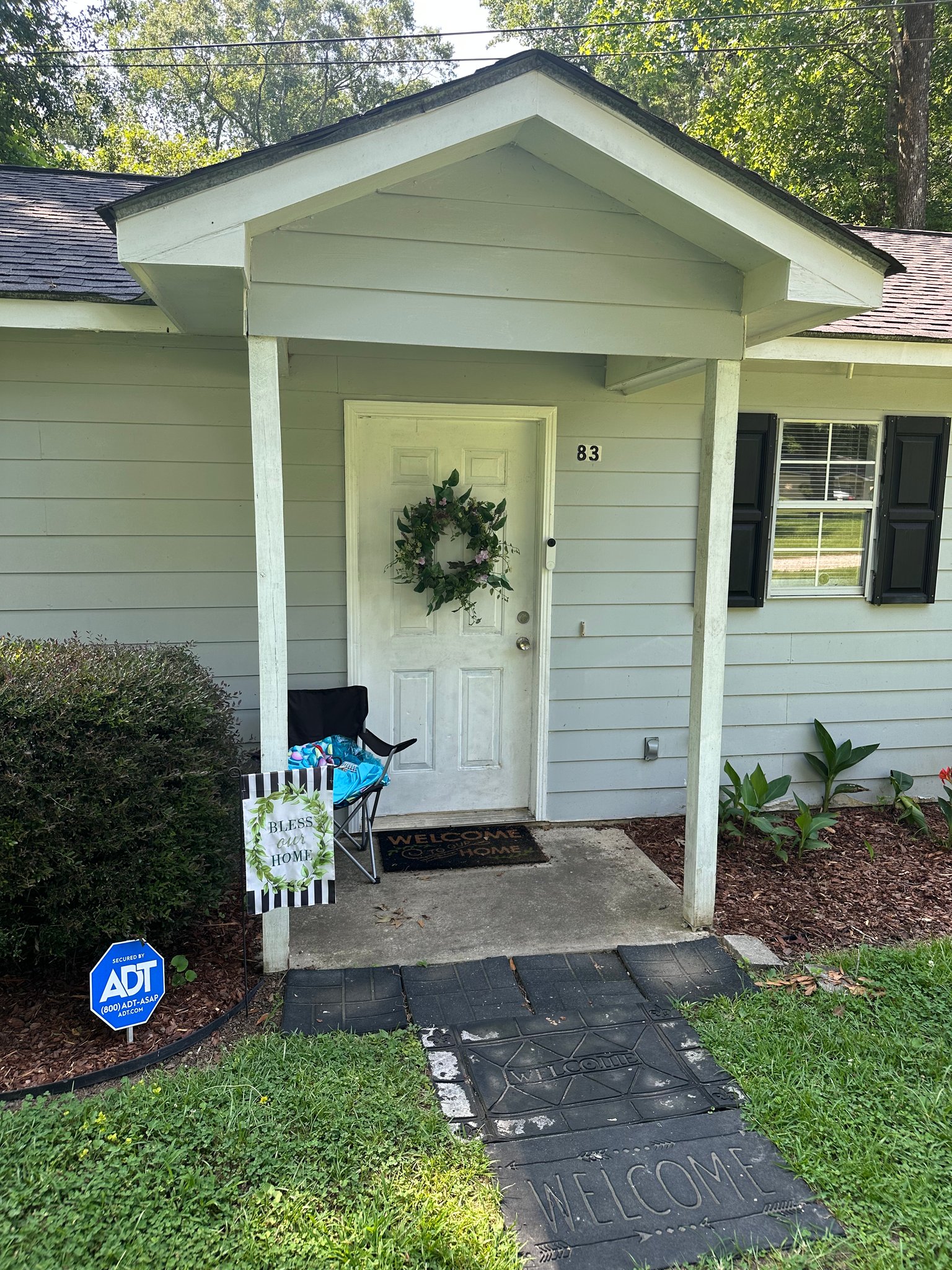 Opelika House: 83 Lee Road 2060
